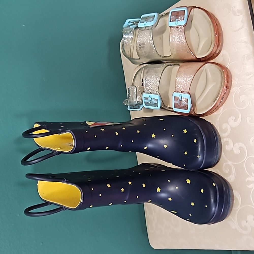 Size 11 girl shoes 2 per